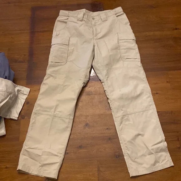 Under Armour Pants Under Armor Cargo Pants Poshmark